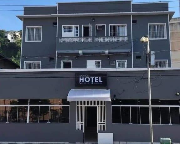 Permita-se vivenciar Santos da melhor maneira possível. Hospede-se conosco e aproveite a combinação perfeita de conforto, conveniência e satisfação.

No Santos Hotel, não apenas proporcionamos uma estadia focada no seu conforto, mas também oferecemos um